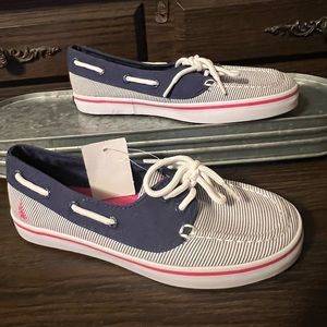 NWT Girls Nautica Boat/dock Loafers Size: 2